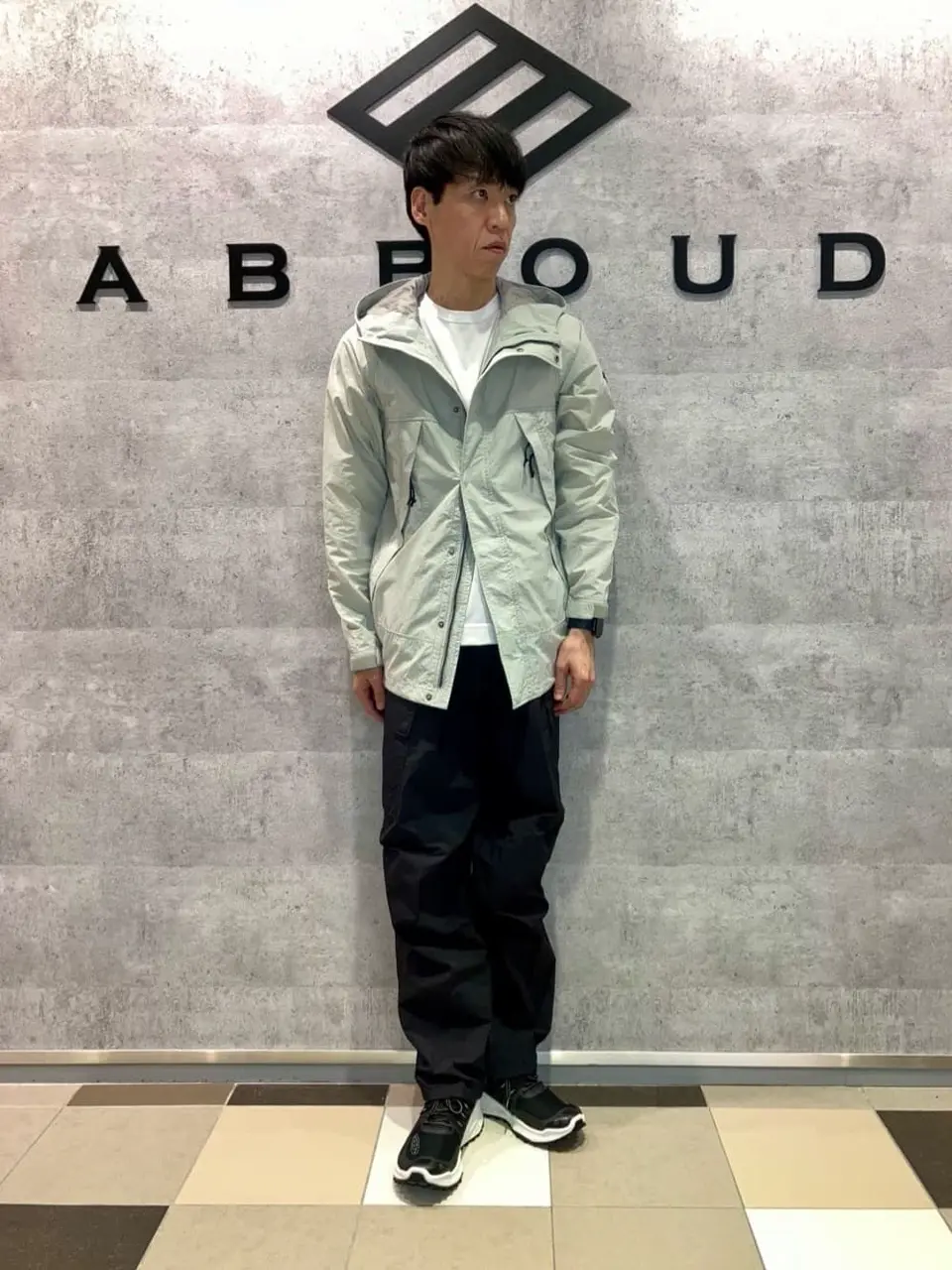 JOSEPH ABBOUD MOUNTAIN 足立 コーディネート画像