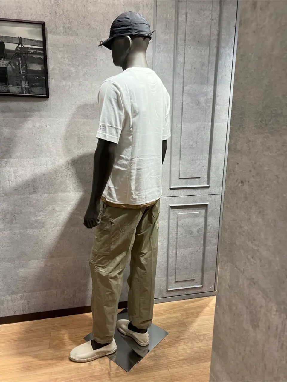 JOSEPH ABBOUD MOUNTAIN 上條 コーディネート画像