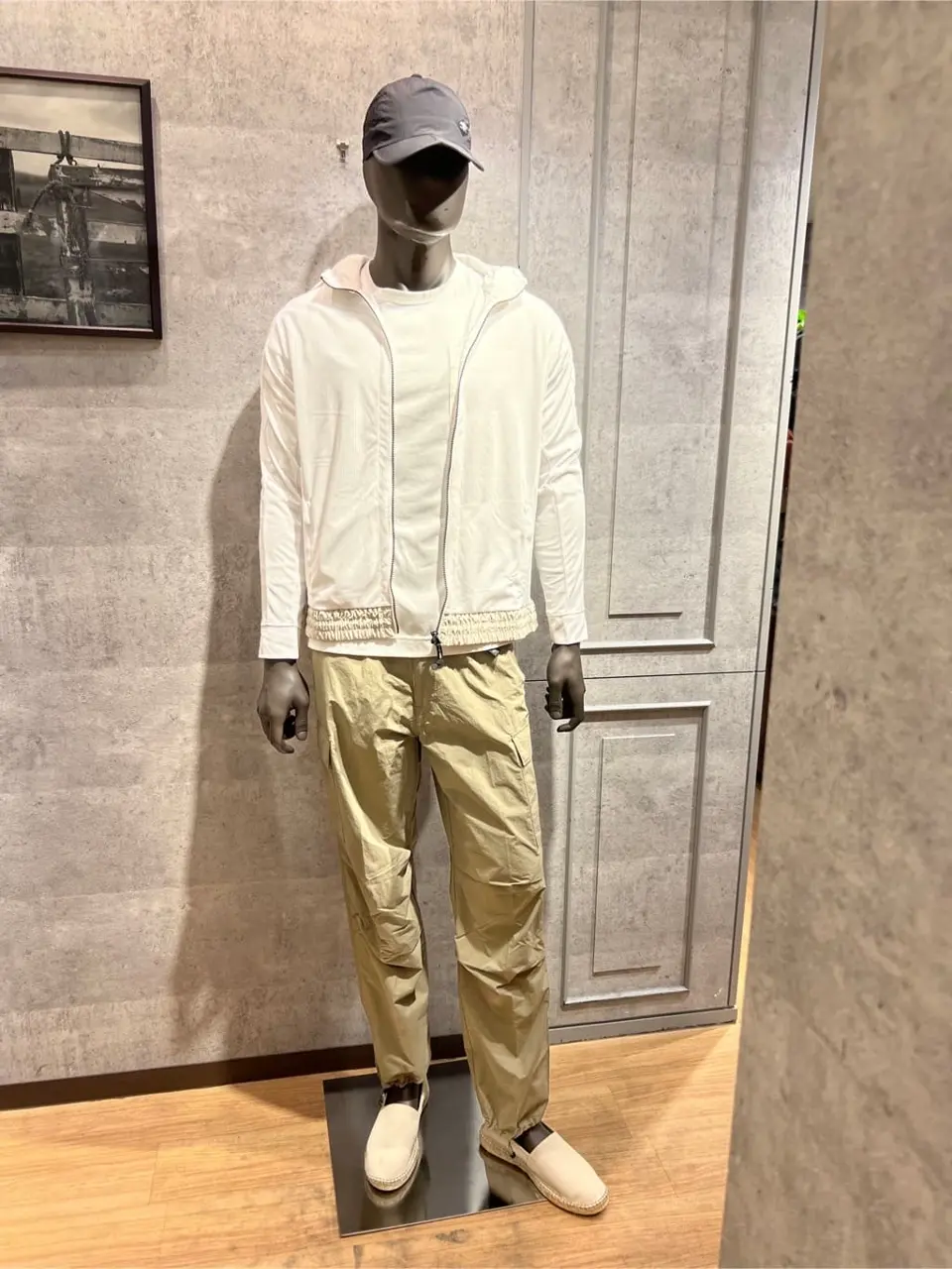 JOSEPH ABBOUD MOUNTAIN 上條 コーディネート画像