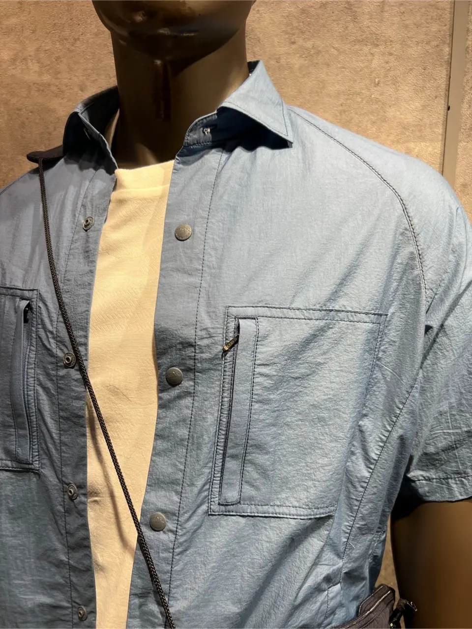 JOSEPH ABBOUD MOUNTAIN 上條 コーディネート画像