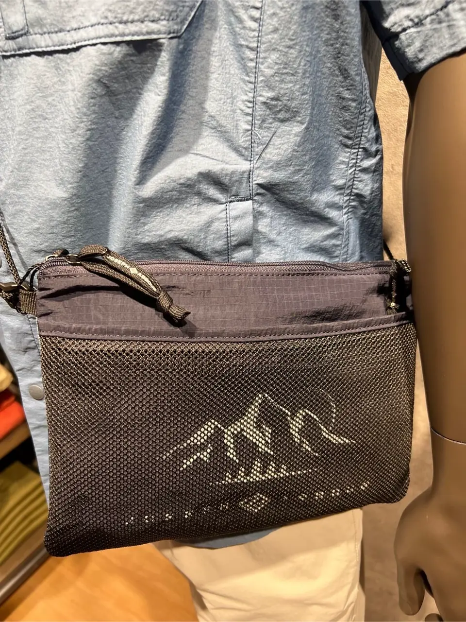 JOSEPH ABBOUD MOUNTAIN 上條 コーディネート画像