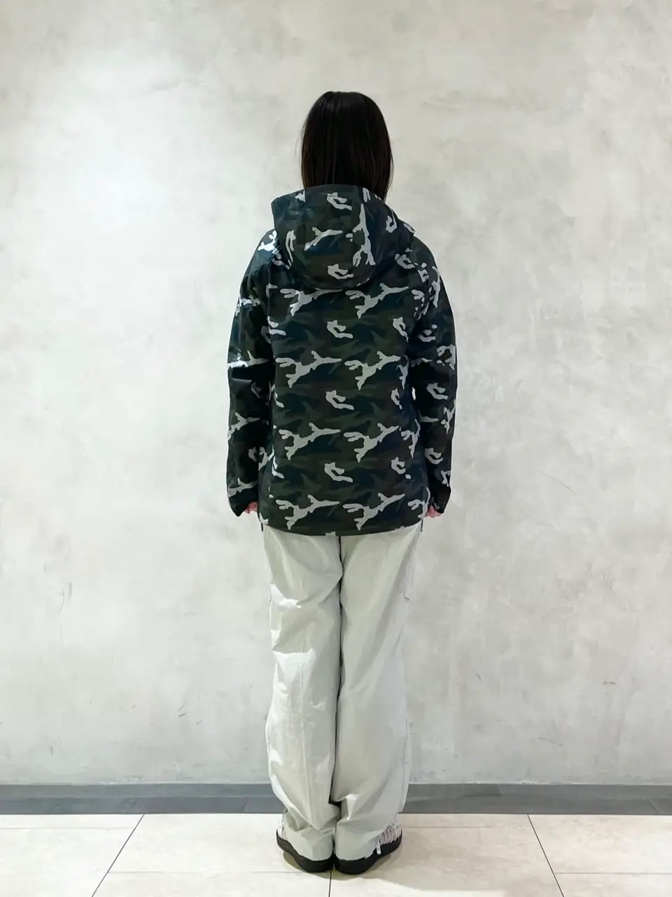 JOSEPH ABBOUD MOUNTAIN 小田 コーディネート画像