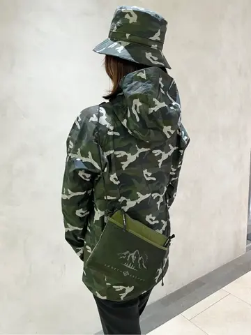 JOSEPH ABBOUD MOUNTAIN 小田 コーディネート画像