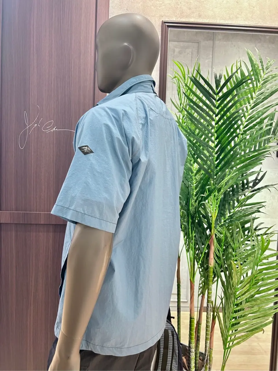 JOSEPH ABBOUD MOUNTAIN 二澤 コーディネート画像