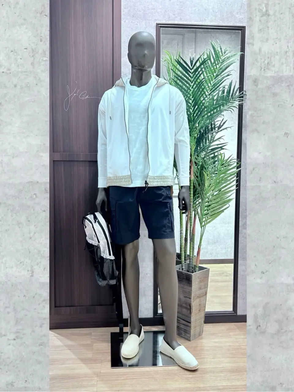 JOSEPH ABBOUD MOUNTAIN 二澤 コーディネート画像