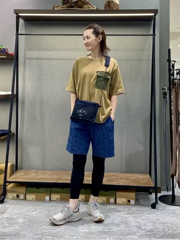 JOSEPH ABBOUD MOUNTAIN たかい　かおり コーディネート画像