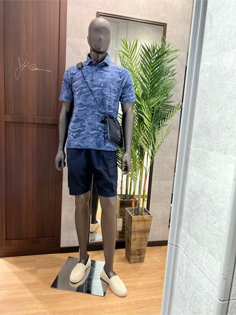 JOSEPH ABBOUD MOUNTAIN 上條 コーディネート画像