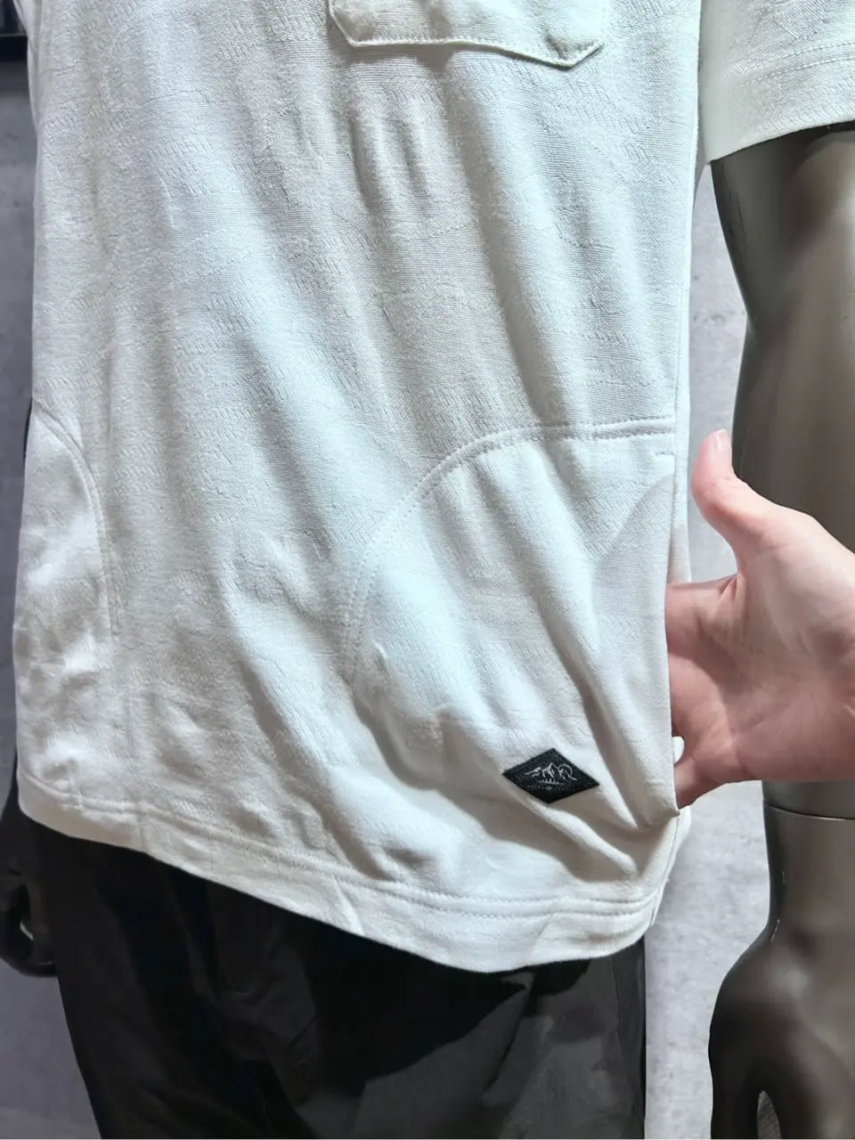 JOSEPH ABBOUD MOUNTAIN 二澤 コーディネート画像