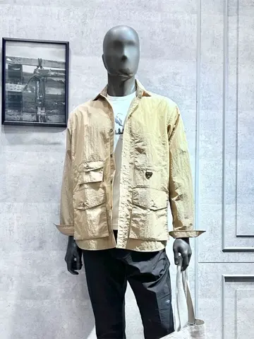 JOSEPH ABBOUD MOUNTAIN 二澤 コーディネート画像