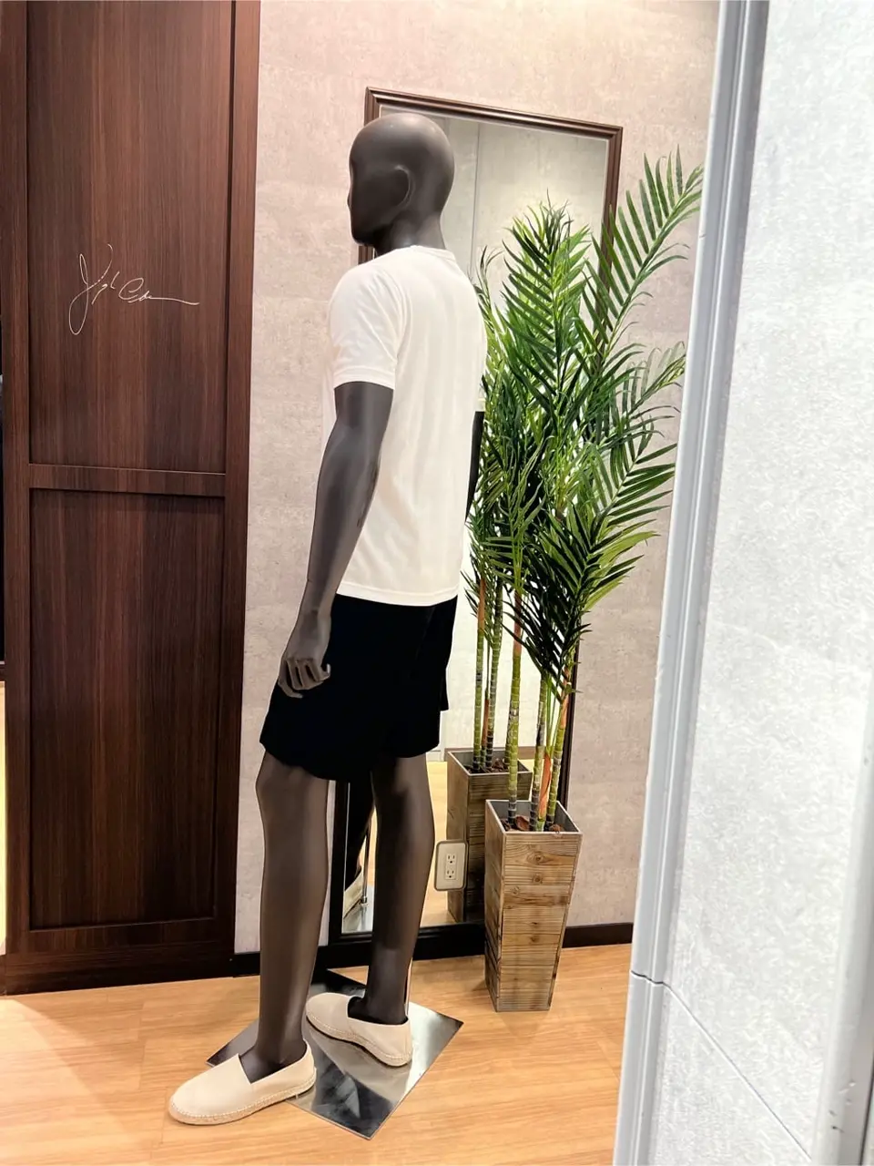 JOSEPH ABBOUD MOUNTAIN 上條 コーディネート画像