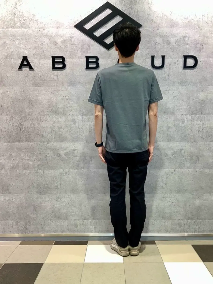 JOSEPH ABBOUD MOUNTAIN 足立 コーディネート画像