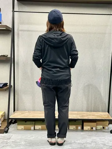 JOSEPH ABBOUD MOUNTAIN 上田 コーディネート画像