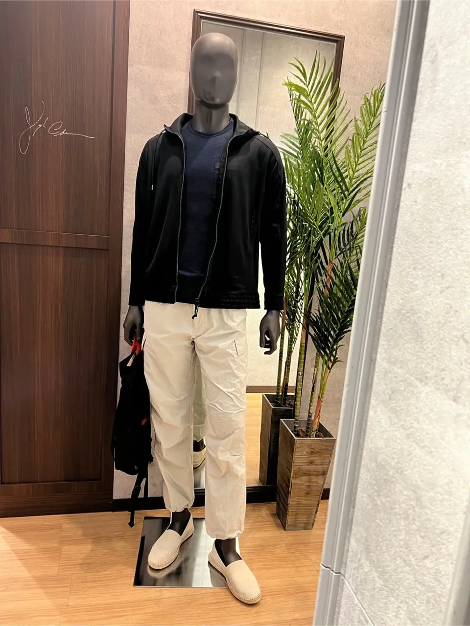 JOSEPH ABBOUD MOUNTAIN 上條 コーディネート画像