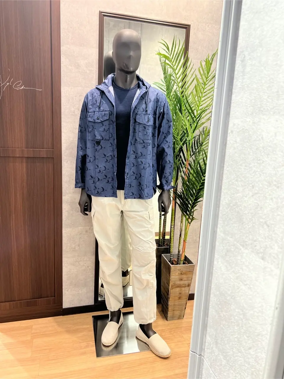 JOSEPH ABBOUD MOUNTAIN 上條 コーディネート画像