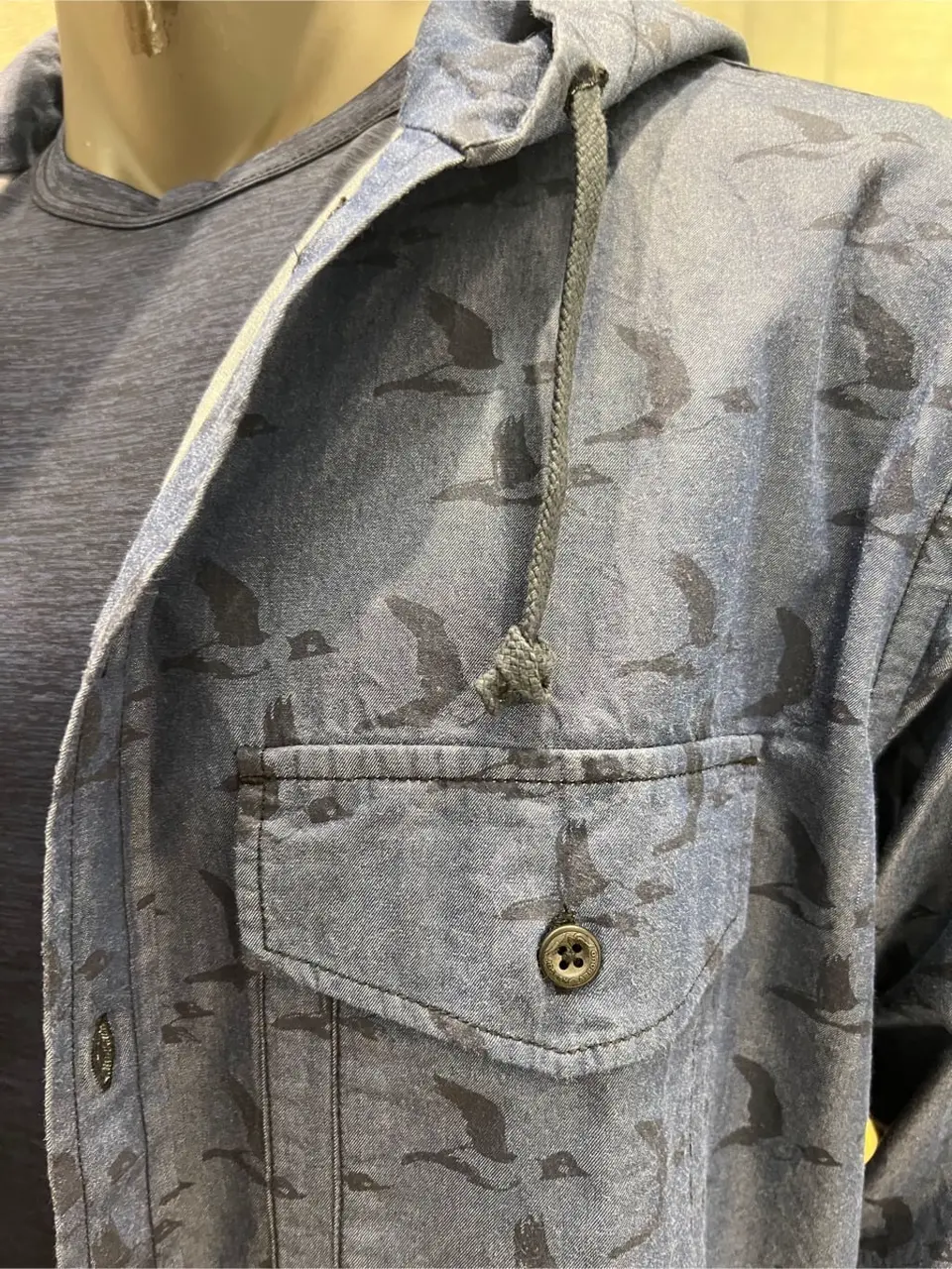 JOSEPH ABBOUD MOUNTAIN 上條 コーディネート画像