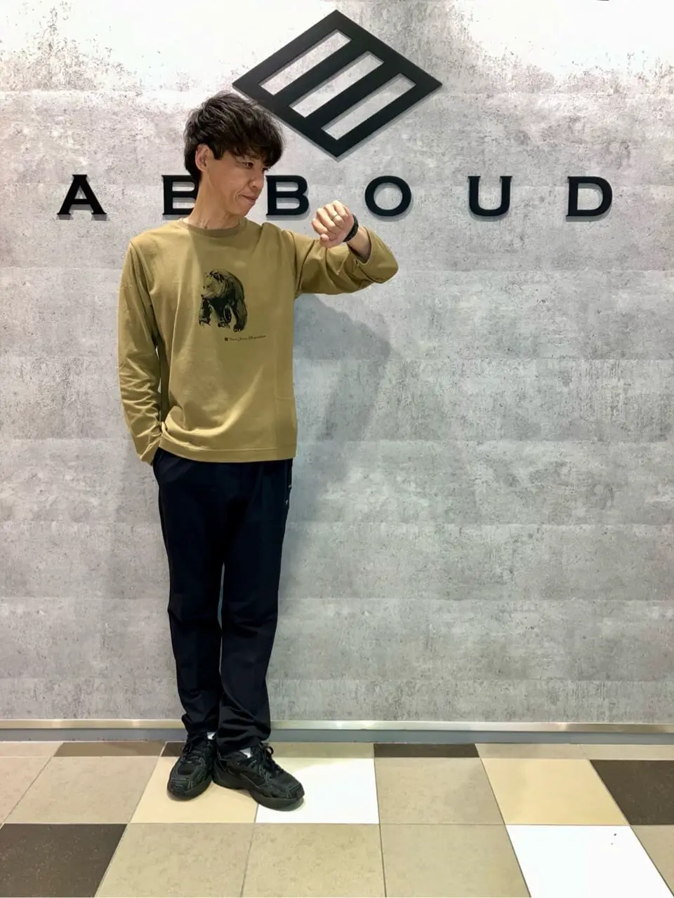 JOSEPH ABBOUD MOUNTAIN 足立 コーディネート画像