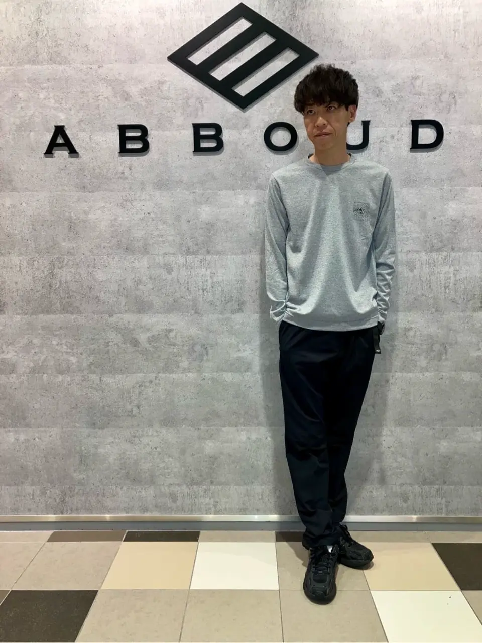 JOSEPH ABBOUD MOUNTAIN 足立 コーディネート画像