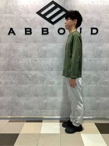 JOSEPH ABBOUD MOUNTAIN 足立 コーディネート画像