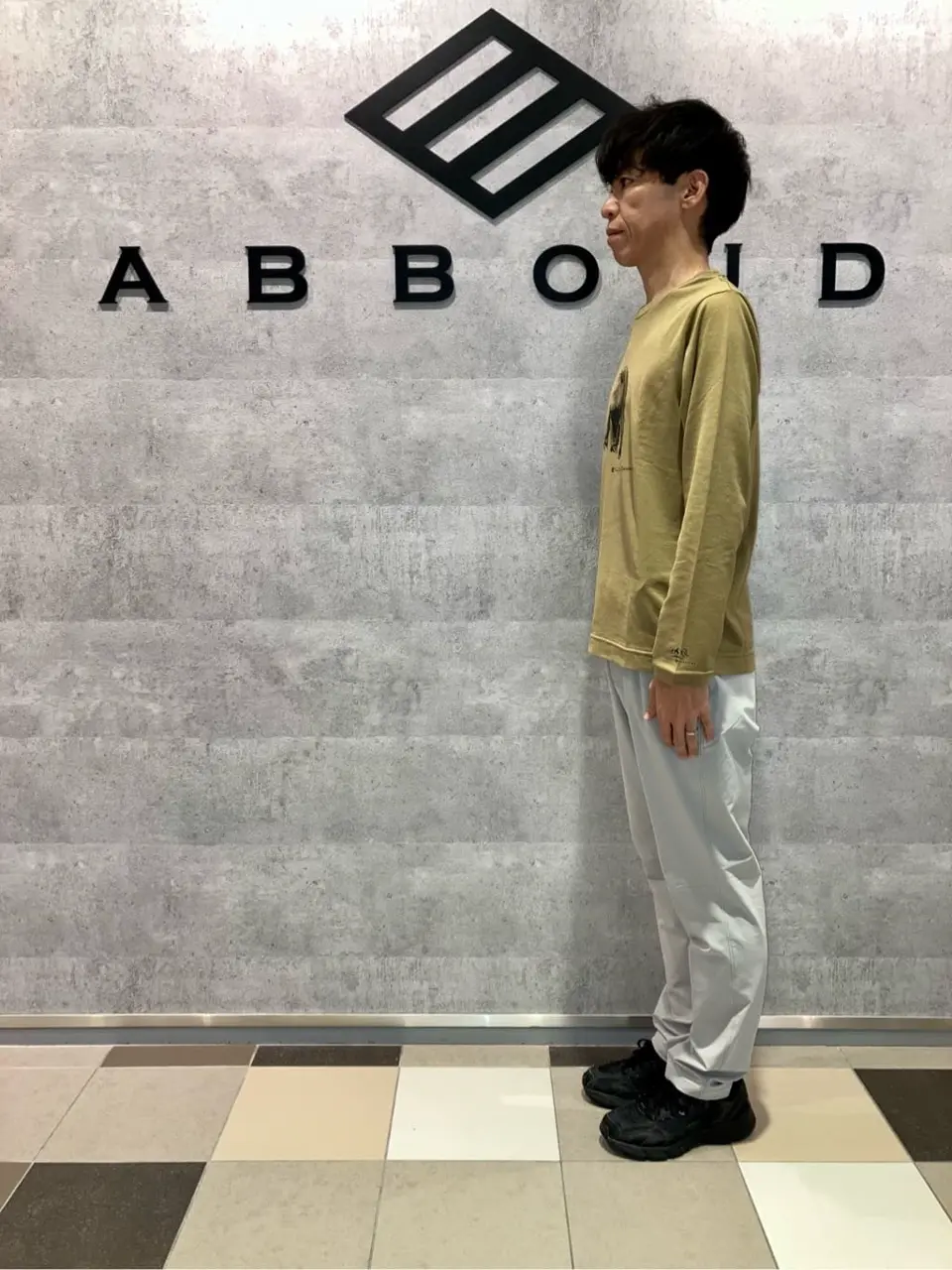 JOSEPH ABBOUD MOUNTAIN 足立 コーディネート画像