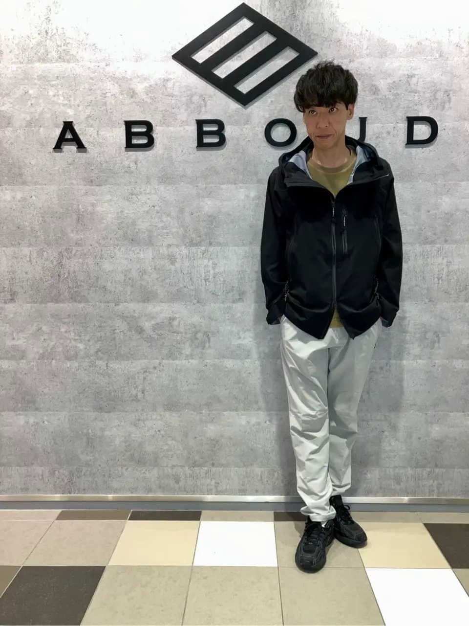 JOSEPH ABBOUD MOUNTAIN 足立 コーディネート画像