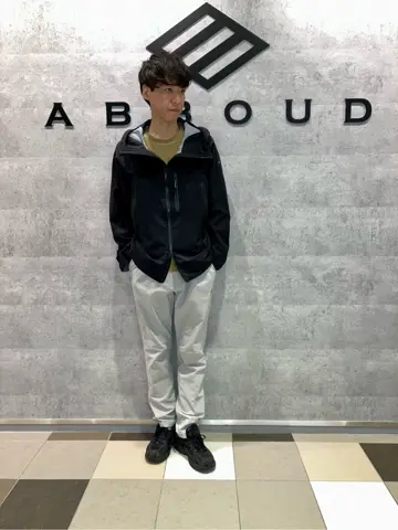 JOSEPH ABBOUD MOUNTAIN 足立 コーディネート画像