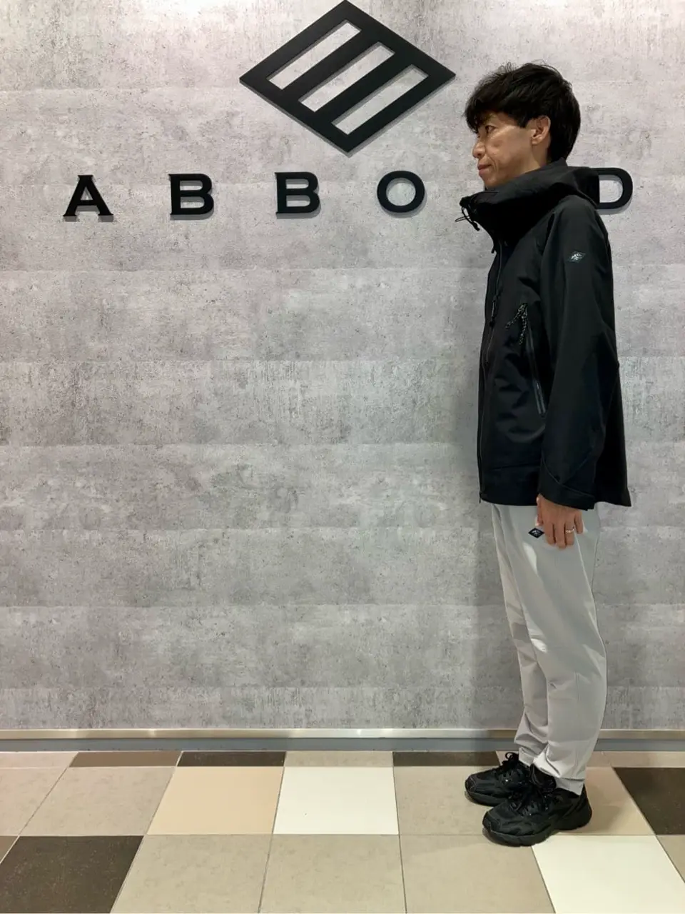 JOSEPH ABBOUD MOUNTAIN 足立 コーディネート画像