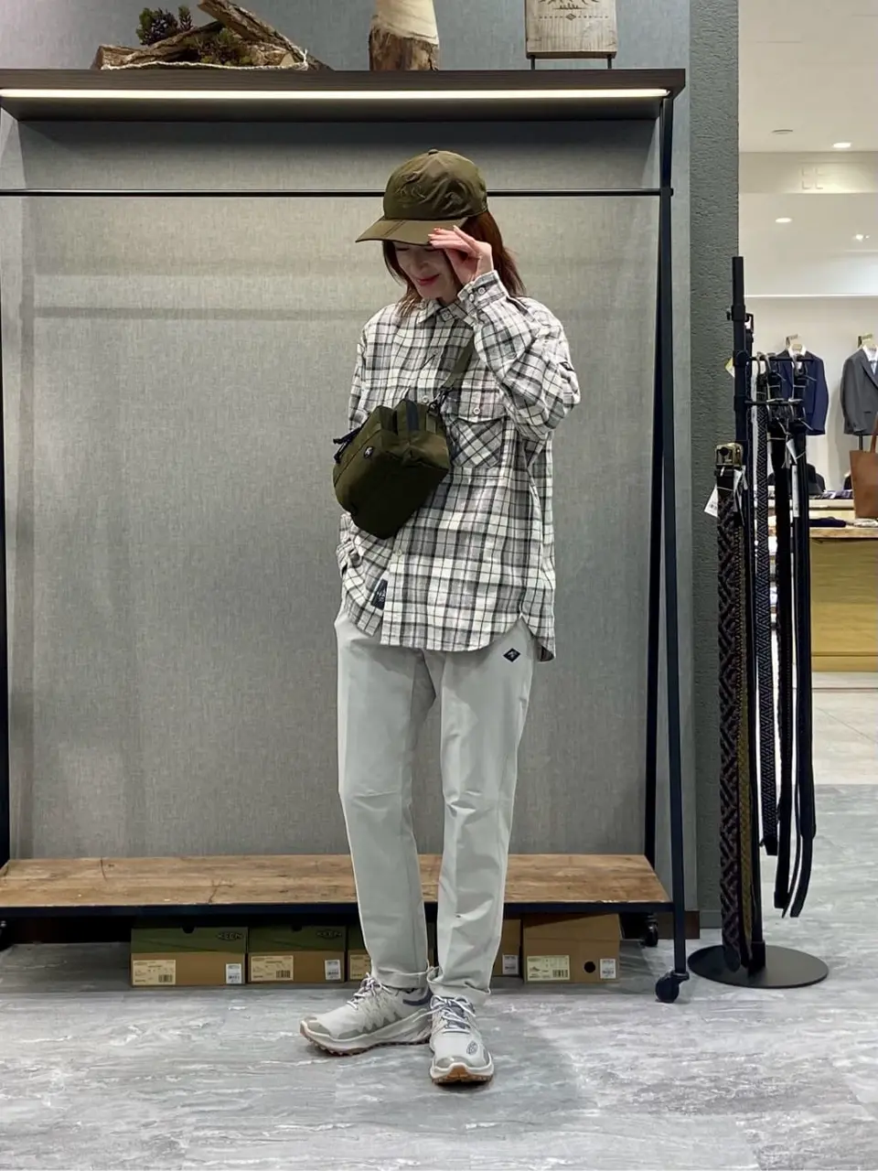 JOSEPH ABBOUD MOUNTAIN たかい　かおり コーディネート画像