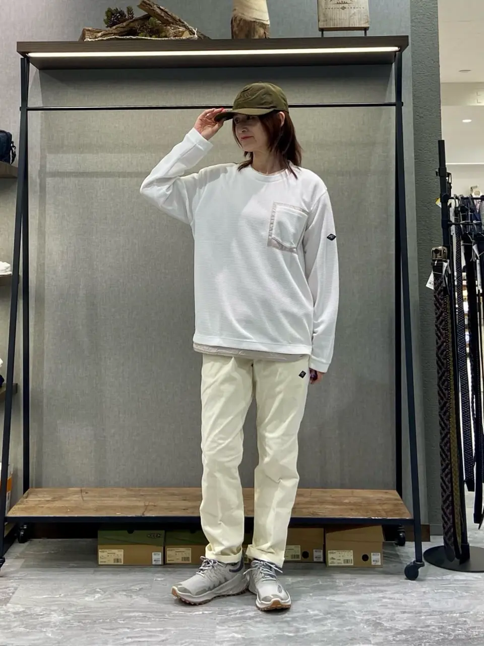 JOSEPH ABBOUD MOUNTAIN たかい　かおり コーディネート画像