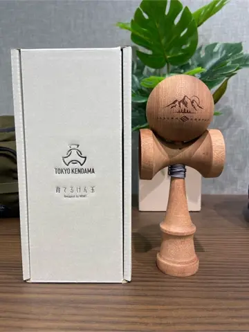 JOSEPH ABBOUD MOUNTAIN たかい　かおり コーディネート画像