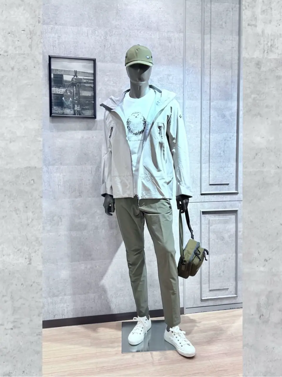 JOSEPH ABBOUD MOUNTAIN 二澤 コーディネート画像