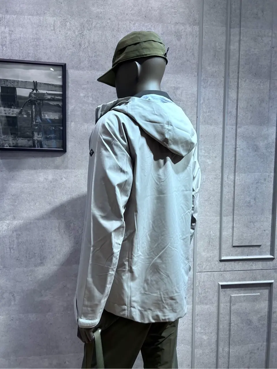 JOSEPH ABBOUD MOUNTAIN 二澤 コーディネート画像