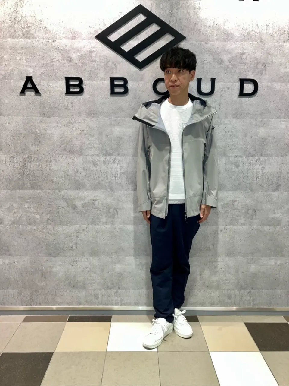 JOSEPH ABBOUD MOUNTAIN 足立 コーディネート画像