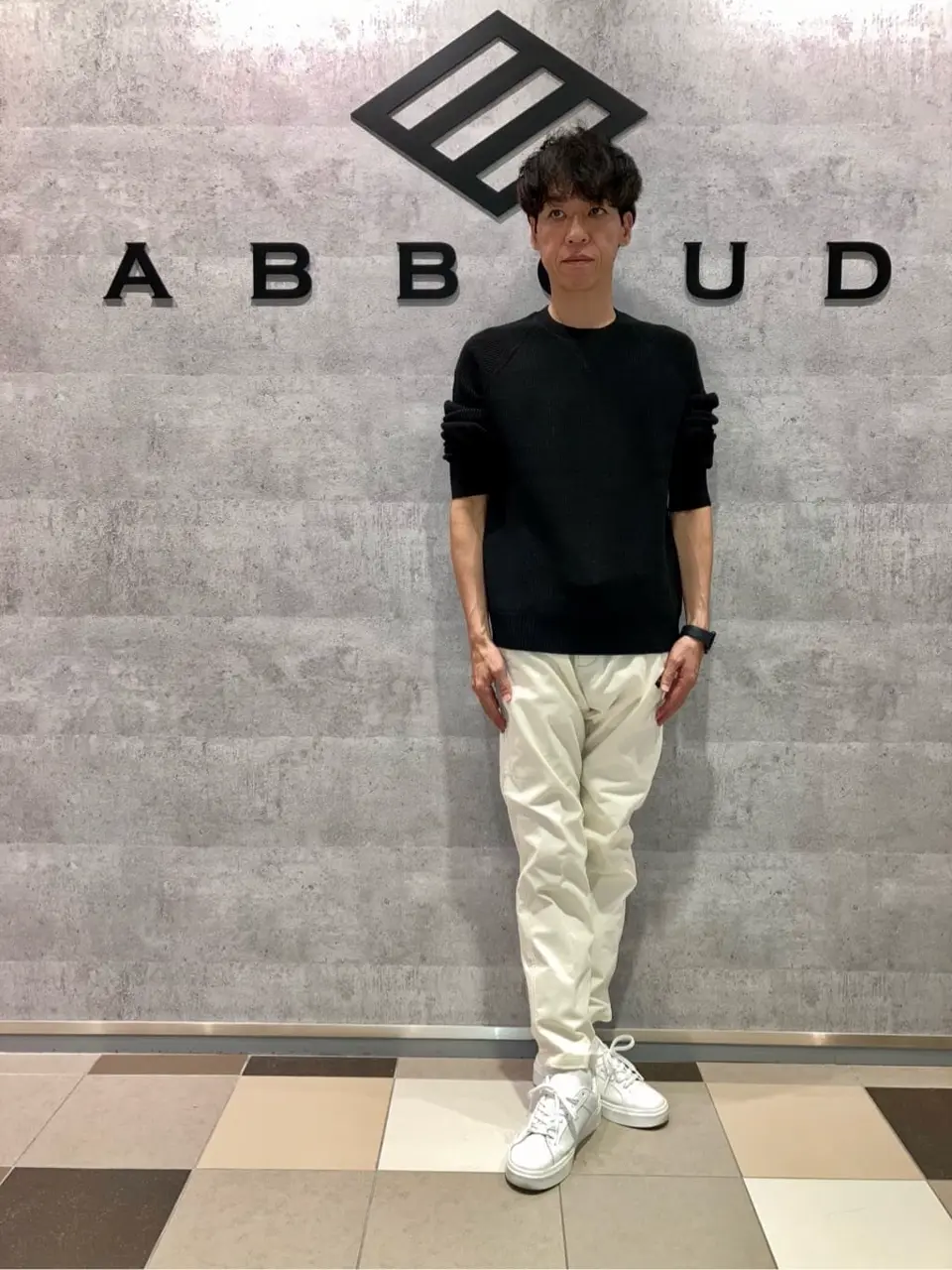 JOSEPH ABBOUD MOUNTAIN 足立 コーディネート画像