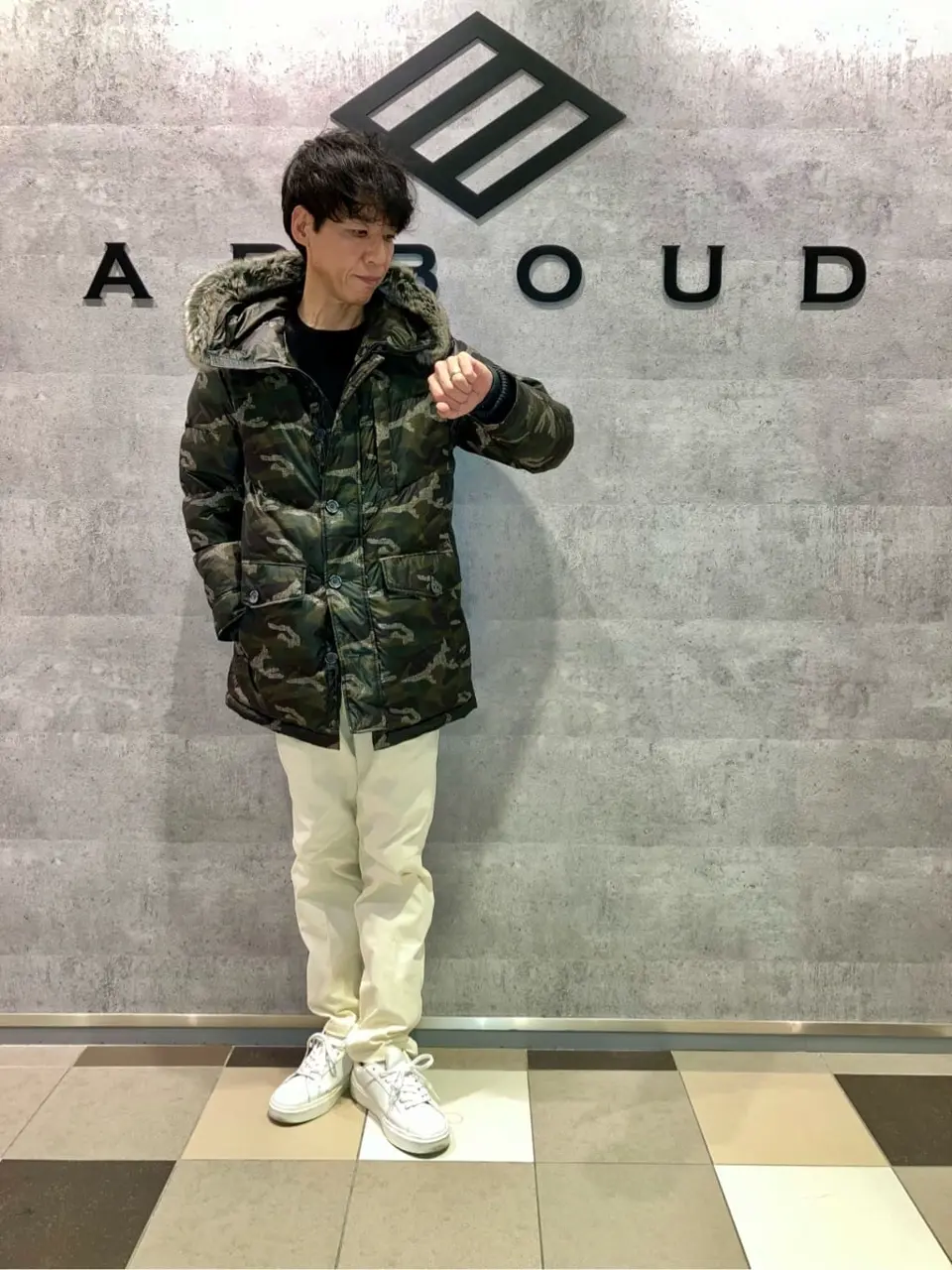 JOSEPH ABBOUD MOUNTAIN 足立 コーディネート画像