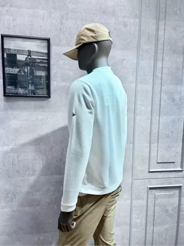 JOSEPH ABBOUD MOUNTAIN 二澤 コーディネート画像