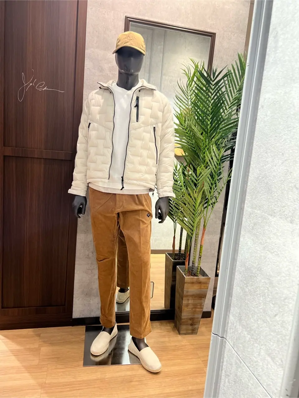 JOSEPH ABBOUD MOUNTAIN 上條 コーディネート画像