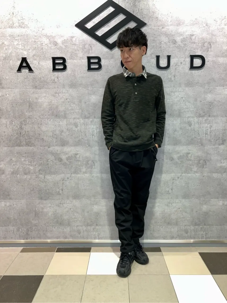 JOSEPH ABBOUD MOUNTAIN 足立 コーディネート画像