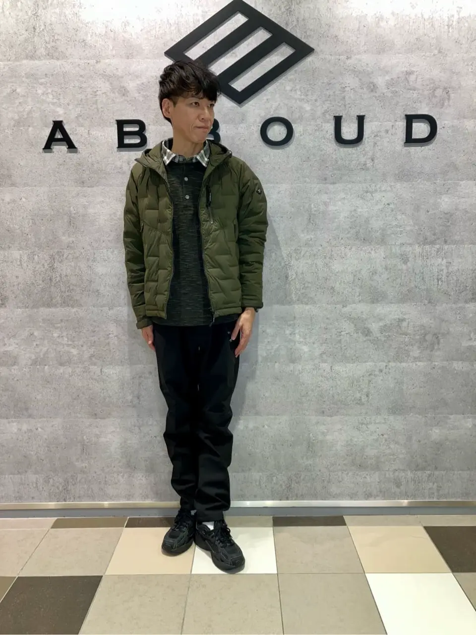 JOSEPH ABBOUD MOUNTAIN 足立 コーディネート画像