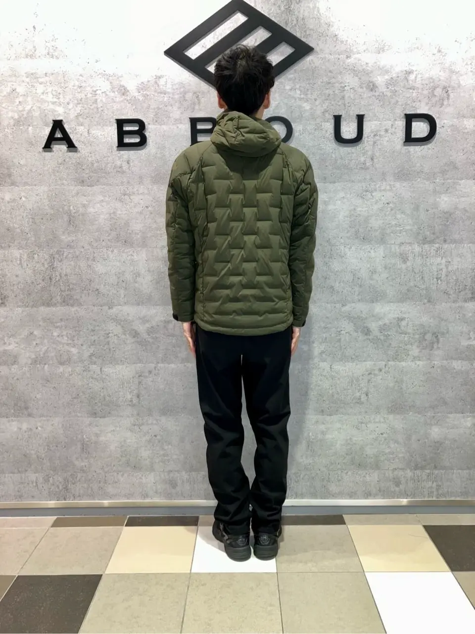JOSEPH ABBOUD MOUNTAIN 足立 コーディネート画像