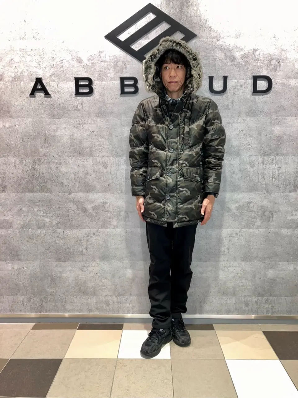 JOSEPH ABBOUD MOUNTAIN 足立 コーディネート画像