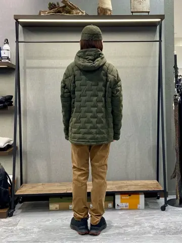 JOSEPH ABBOUD MOUNTAIN たかい　かおり コーディネート画像