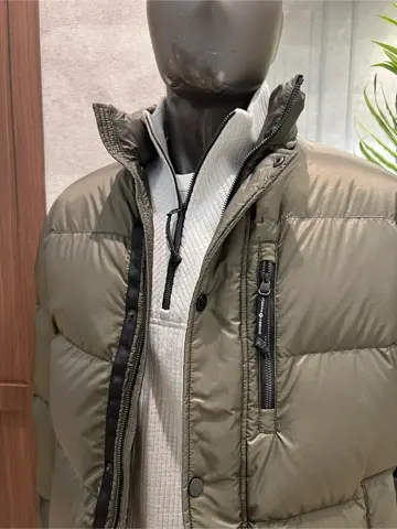 JOSEPH ABBOUD MOUNTAIN 上條 コーディネート画像