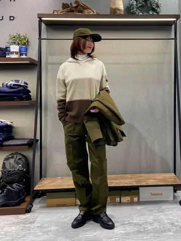 JOSEPH ABBOUD MOUNTAIN たかい　かおり コーディネート画像