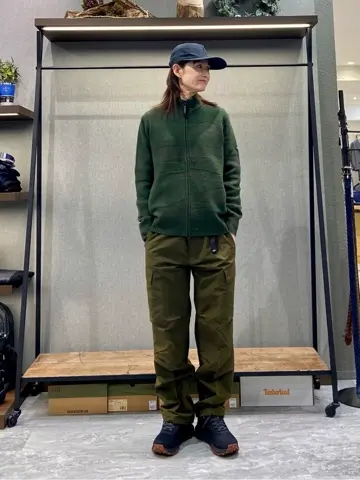 JOSEPH ABBOUD MOUNTAIN たかい　かおり コーディネート画像