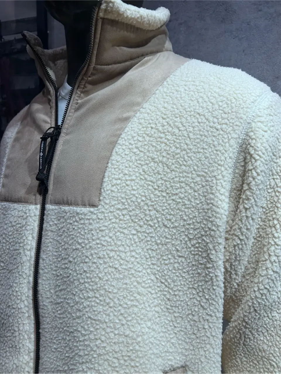 JOSEPH ABBOUD MOUNTAIN 二澤 コーディネート画像