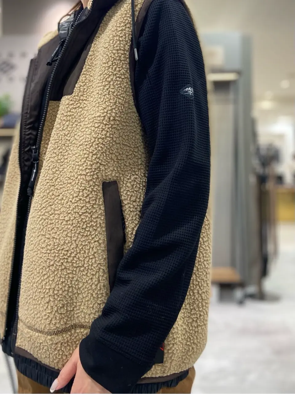 JOSEPH ABBOUD MOUNTAIN たかい　かおり コーディネート画像