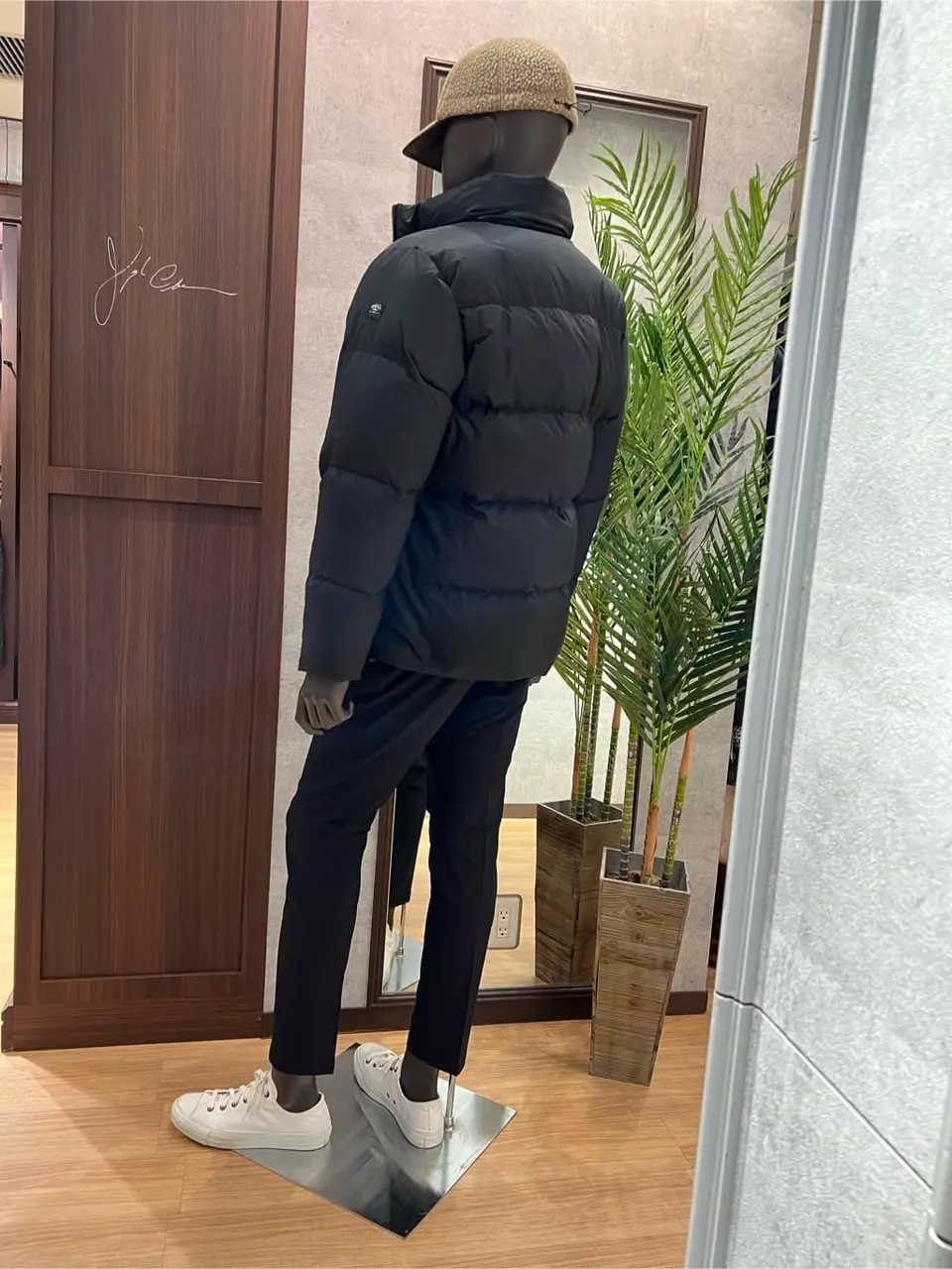 JOSEPH ABBOUD MOUNTAIN 上條 コーディネート画像