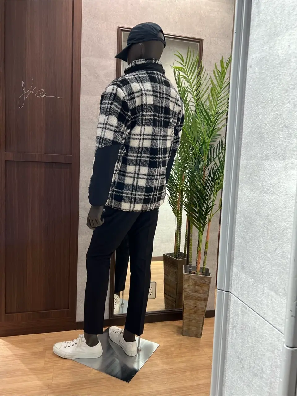 JOSEPH ABBOUD MOUNTAIN 上條 コーディネート画像