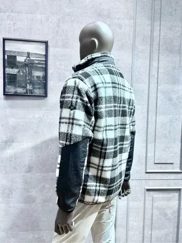 JOSEPH ABBOUD MOUNTAIN 二澤 コーディネート画像