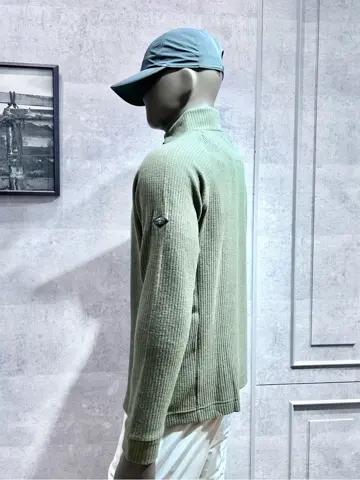 JOSEPH ABBOUD MOUNTAIN 二澤 コーディネート画像